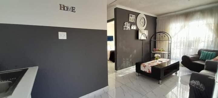 Alberton Guest House ภายนอก รูปภาพ